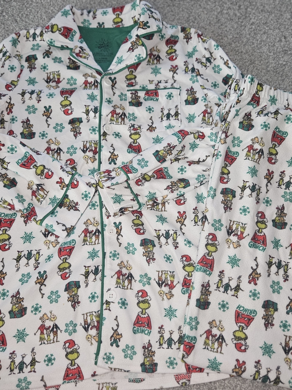 Dr. Seuss Grinch Kids White and Green Holiday Pajama Set